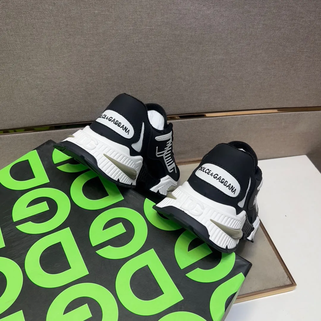 ⬛️Men's shoes 💰p560 [DG～] Couple casual shoes 2024z cabinet sales simultaneously 🔶Size: 35-44#️⃣ 🔷5 colors🔜The upper is made of multi-material splicing ➕Towel lining, comfortable and breathable, sole: original comfortable and wear-resistant outsole, ⚠️real thing📱photographed🎬real thing is better📢📢📢